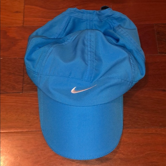 Nike Accessories - Nike Blue Featherlight Hat